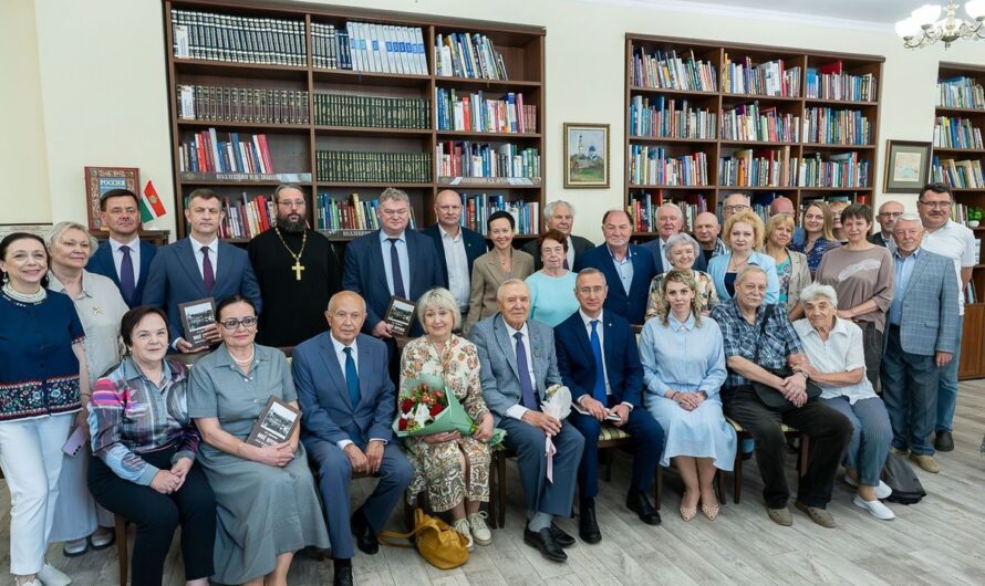 Губернатор Сударенков выпустил книгу своих мемуаров
