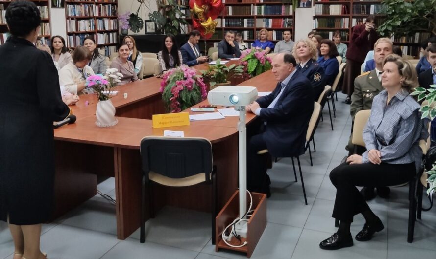 Юрий Зельников: Просвещая — защищать!